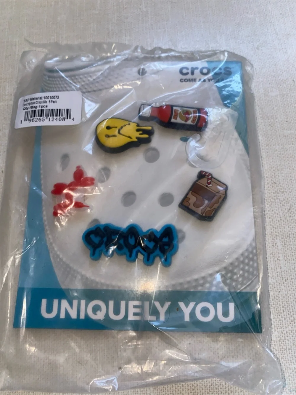 Crocs Mix 5 Pack of Jibbitz™ shoe charms Hot Sauce Balloon Dog New